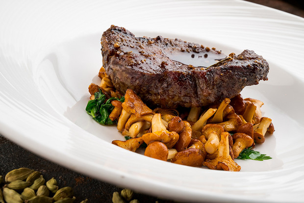 Jelení steak s liškami