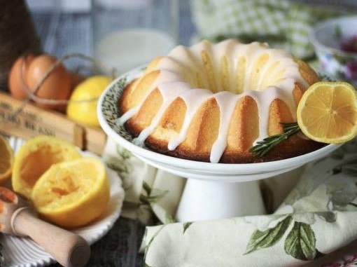 Nadýchaná citronová bábovka