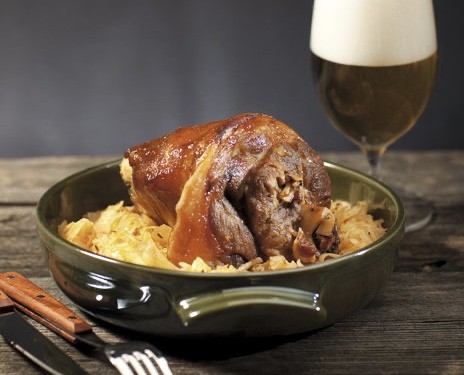 Vepřové kolínko zapékané na pivu