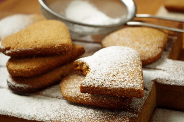 Celozrnné medové perníčky 🍯