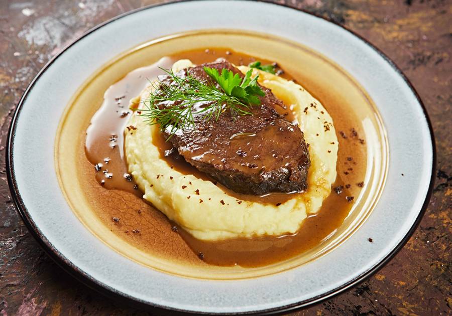 Telecí jazyk v omáčce